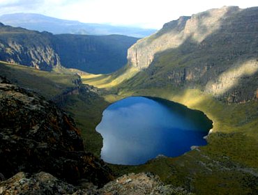 MMTrust's tweet photo. #photooftheday is this shot from the climb to the top of Mt. Kenya! Who wants to go on an adventure? #kenya #mtkenya #climbers https://t.co/op8vOj580w