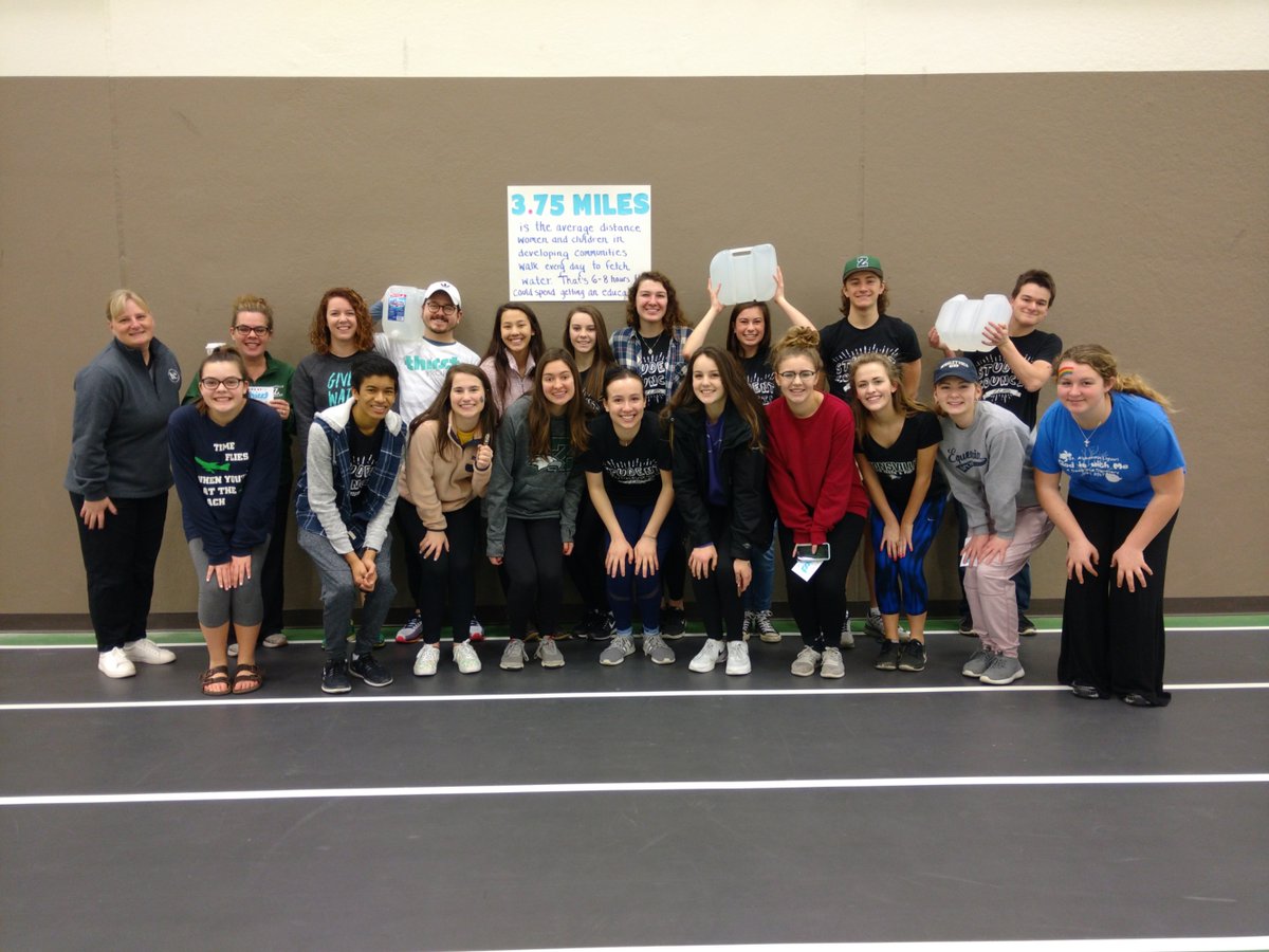 ZCHSStuCo's tweet photo. ZCHS Student Council Walk A Thon to benefit the Thirst Project to build wells in Swaziland. #zcsstrong #thirstproject https://t.co/whAi4UOInP