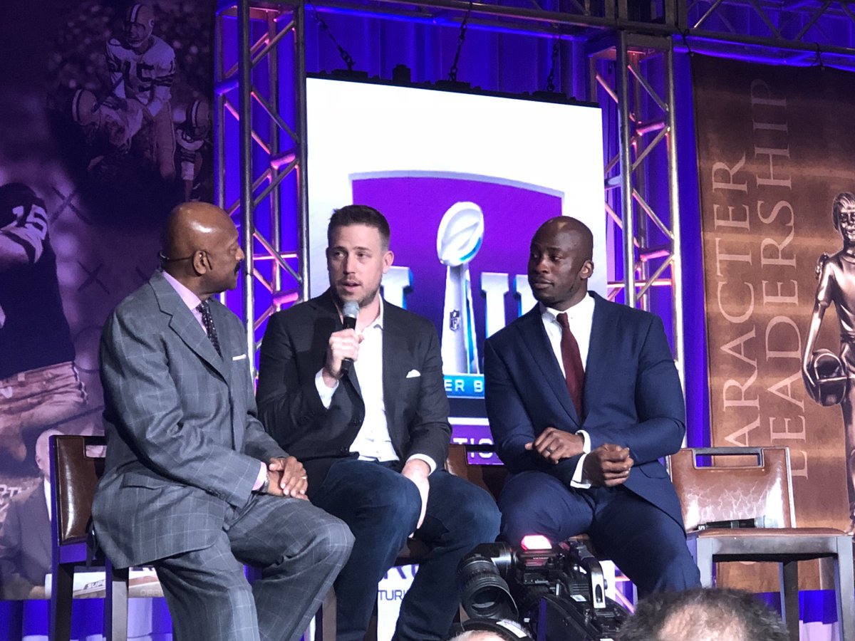 BenjaminSWatson's tweet photo. .@casekeenum7 giving glory to God @SBowlBreakfast #PayThatMan https://t.co/Gx8KgbXvyD