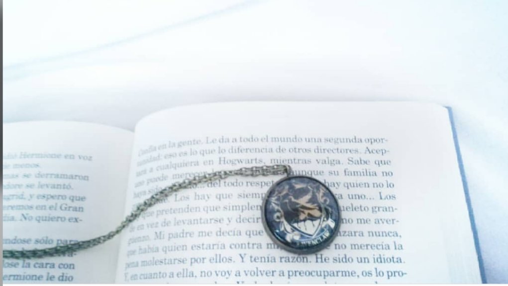 TheMagicCooShop's tweet photo. Colgantes Casas Hogwarts 📿
🦁🦅🐍🐿️ 
¡Esta edición de colgantes dorados nos parece preciosa!

(Espero que los Hufflepuff nos perdonen por la ardilla😂) https://t.co/1kdip8K3kW