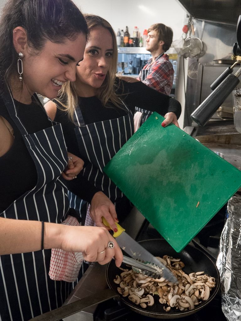 Come and master pasta like a chef this Valentines Day with me. I putting on a one off cooking class. We'll drink English wines and cook by blowtorch too. See link to learn more buff.ly/2DRvi4V