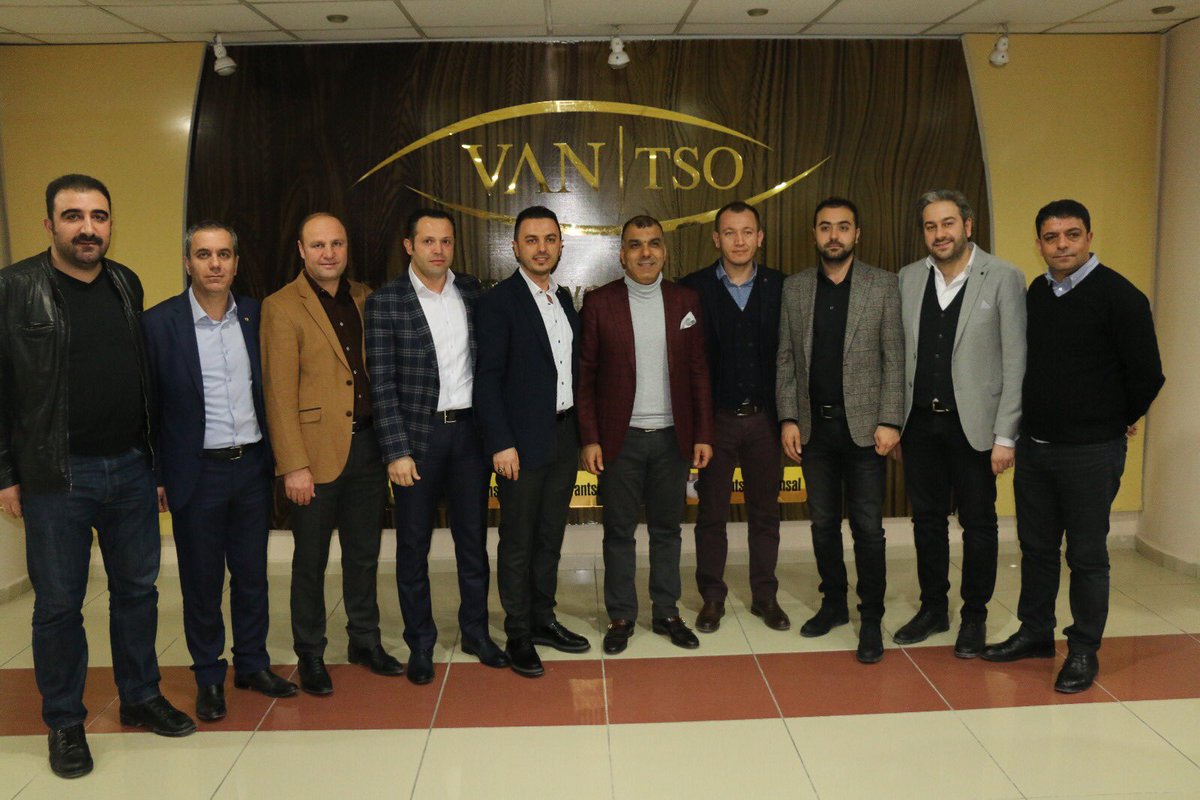 GgkVan's tweet photo. Bizlere daima yol göstericisi olan değerli başkanımız @NecdetTakva vesilesiyle yapmış olduğumuz davetimizi geri çevirmeyen Sn. @tarkankadooglu ‘na  samimiyeti ve sıcak sohbeti için teşekkür ediyoruz. https://t.co/AGp9ITcWN8