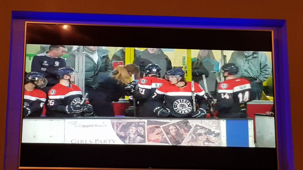 detroit97's tweet photo. @ersportstherapy has been a busy girl tonight with helping fans and players. Well down Erin from all the #MosFamily #BBvID https://t.co/N0NNQkK5uR