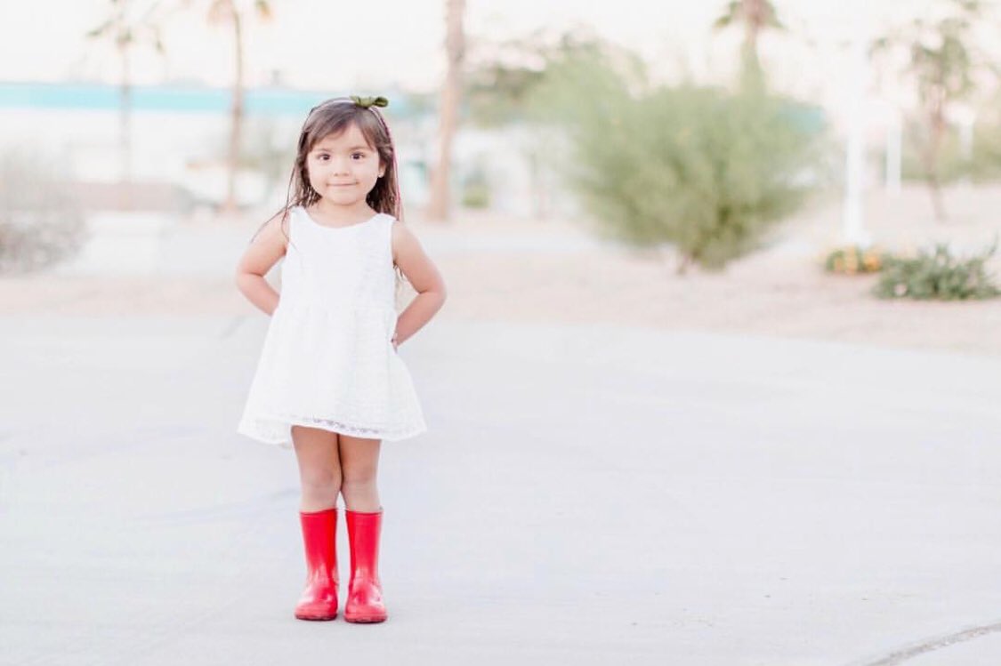 roma_boots's tweet photo. Valentineβs Day ready!ππ β₯οΈ #valentinesday #foryouforall #givepovertytheboot >https://t.co/09rVI70o4i https://t.co/1s2brf6SdL