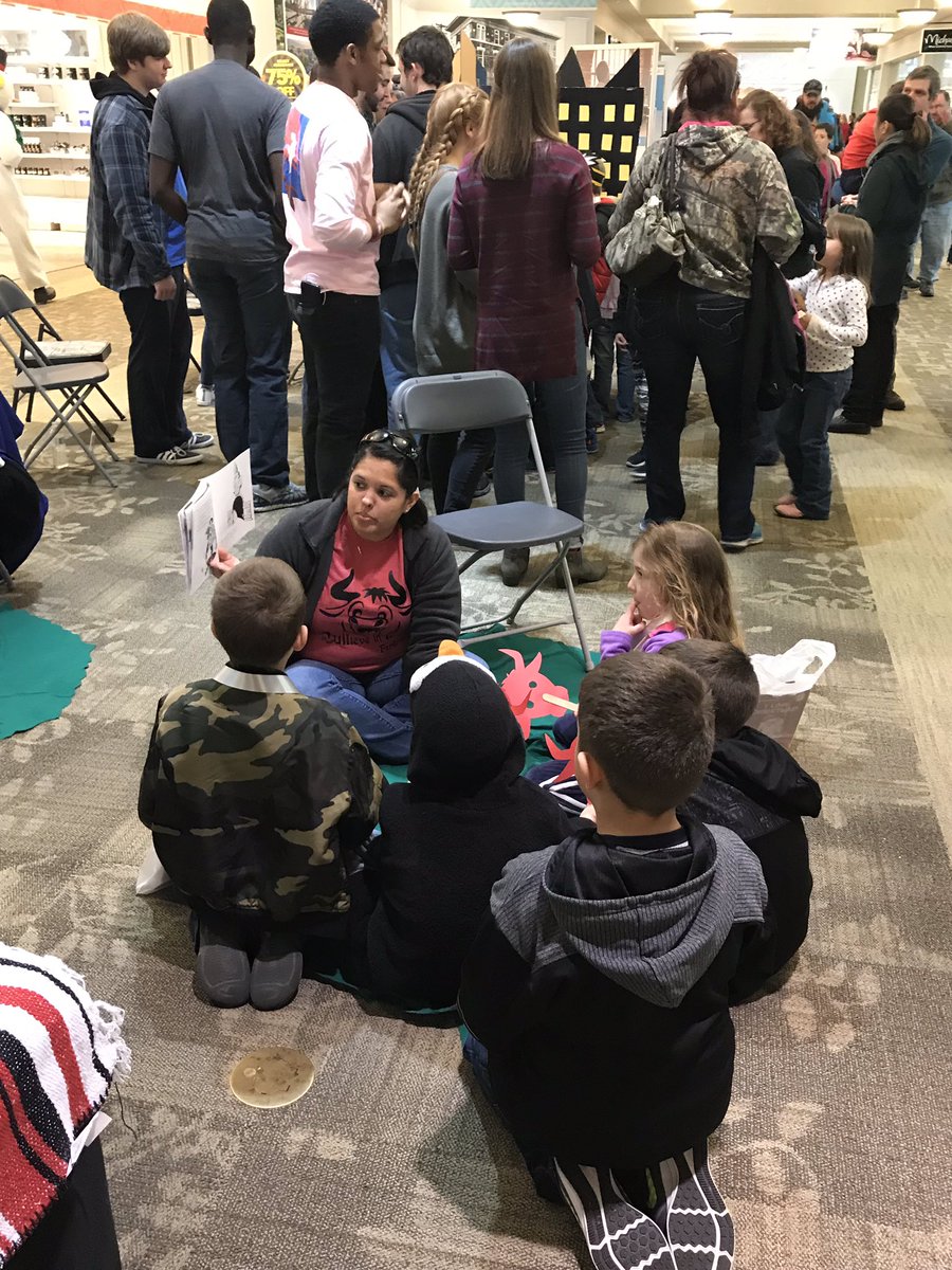 OaksRoadOwls's tweet photo. #ReadingFunDay was a huge success! #FerdinandTheBull #BullieveInYourself #ReadersAreLeaders https://t.co/jAtdHK44Cb