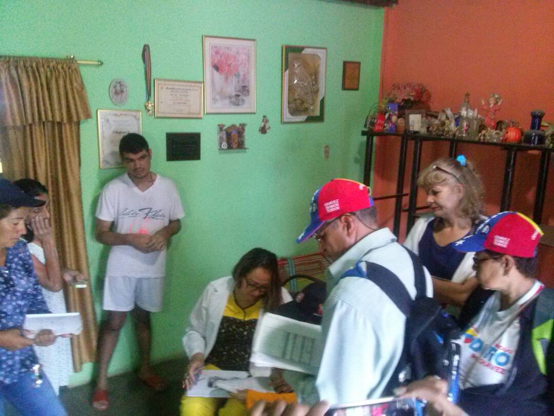 Somos Venezuela y el despliegue de 0800saludya. En la Parroquia El Palotal dando tranquilidad al soberano y felicidad a las familias...