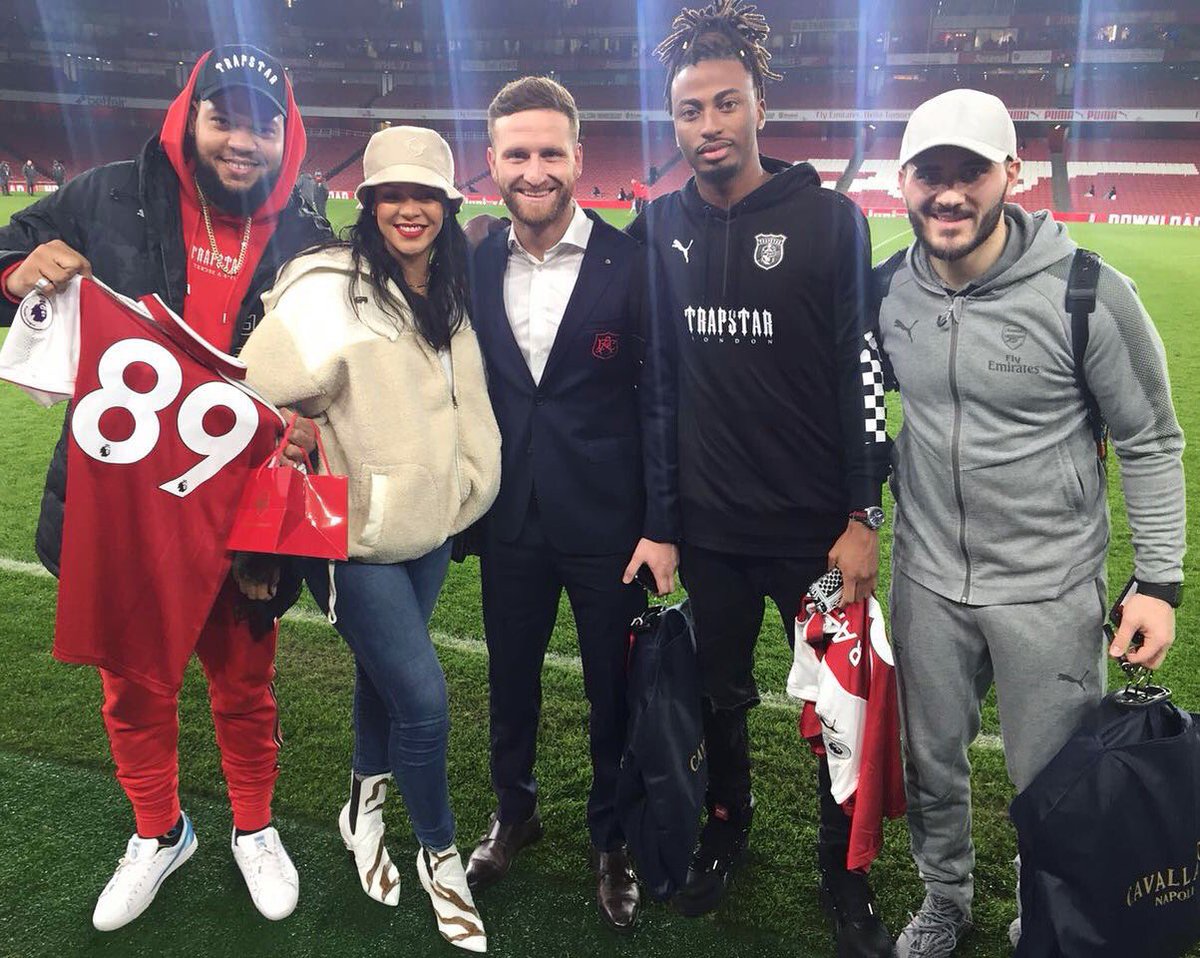 MustafiOfficial's tweet photo. 🔙🔛🔝 The result we needed today! Thanks for crossing your fingers @rihanna 👌🏽 that has always turned out really well... 😉 #Brazil2014 #workworkwork #sm20 @arsenal https://t.co/EnOTEs2BhT