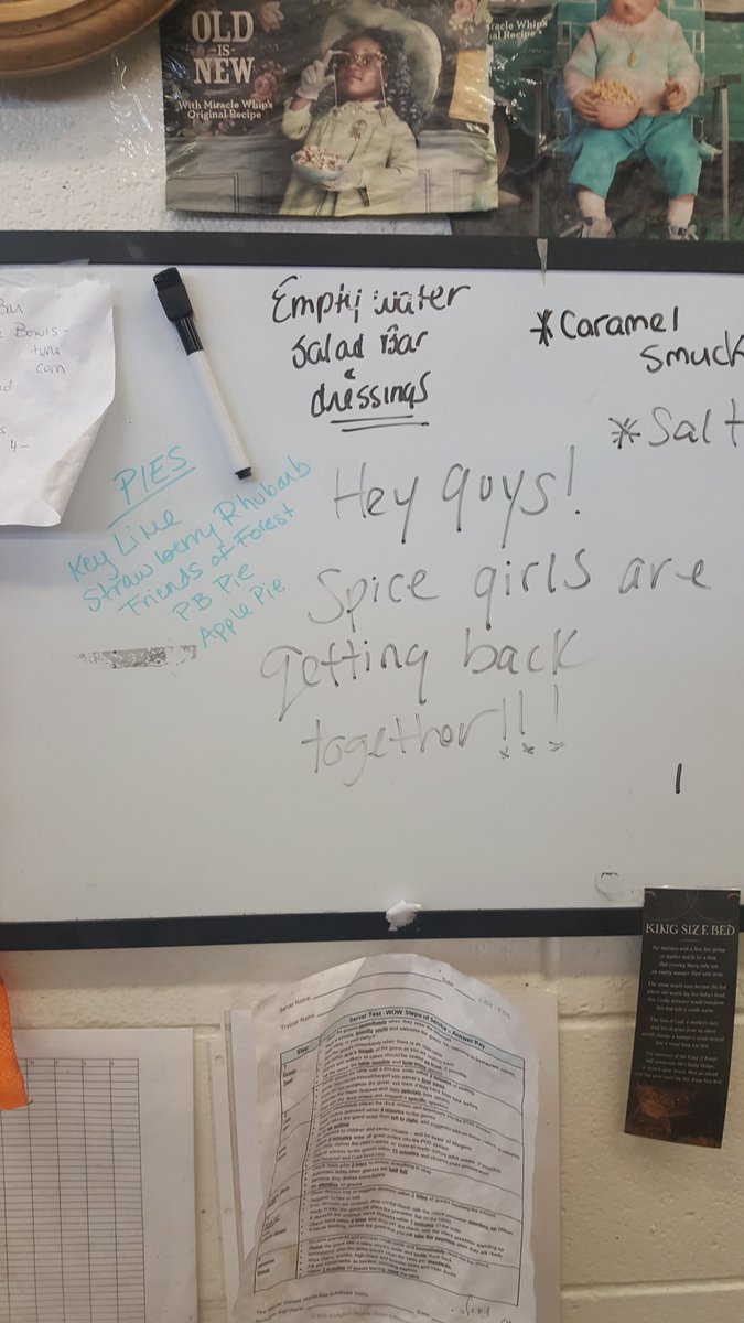 6LEECORPSE6's tweet photo. What's ACTUALLY important to remember during your shift at work 😂 @EmmaBunton @victoriabeckham @MelanieCmusic @OfficialMelB @GeriHalliwell https://t.co/ungz64Qi2o