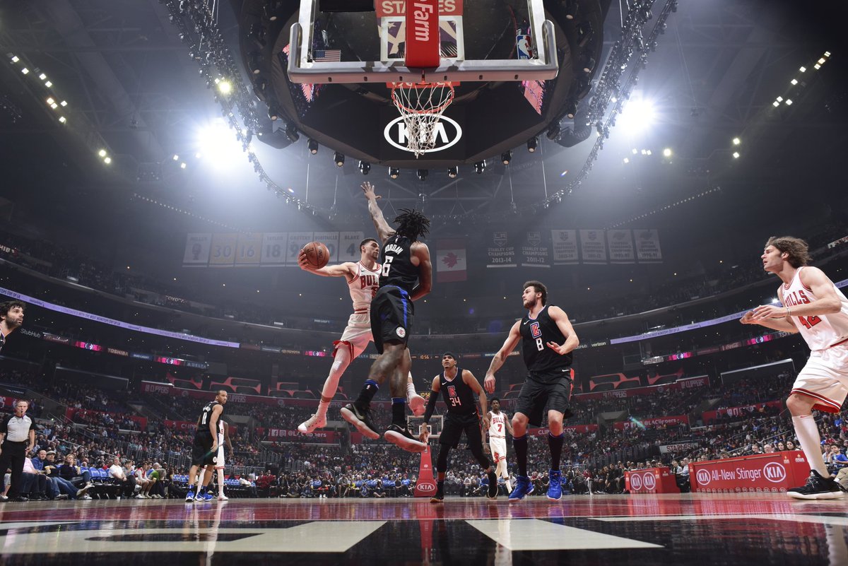 chicagobulls's tweet photo. #CHIatLAC https://t.co/6J9t6ihz3v