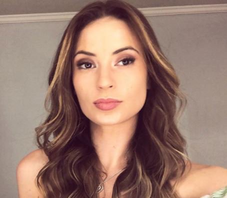 EstiloMujerNews's tweet photo. ¡Estupenda! Así se prepara Julia Fernández para su candidatura a Reina del Festival de Viña del Mar 2018. DETALLES acá 😮👉 https://t.co/a4H5KMuvb6 https://t.co/bQtmyya3BF