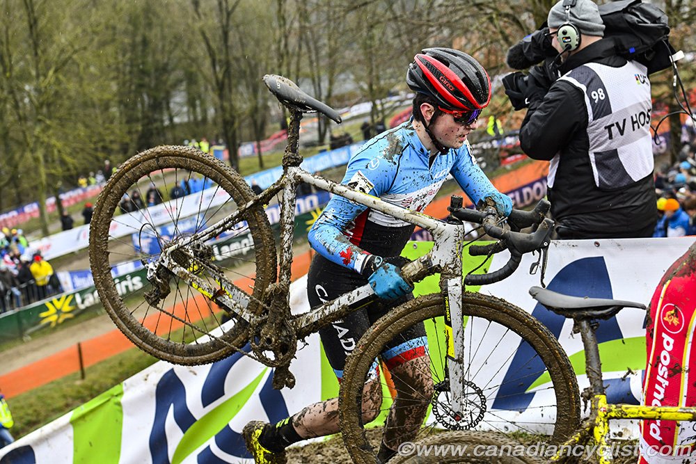cdncyclist's tweet photo. Canada's Junior Men at  #Limburg2018
19 Tyler Clark 
29 Conor Martin 
44 Dylan Kerr 
62 Paul Mysko

https://t.co/jZF3zb7duI https://t.co/U1uTSd34Hz