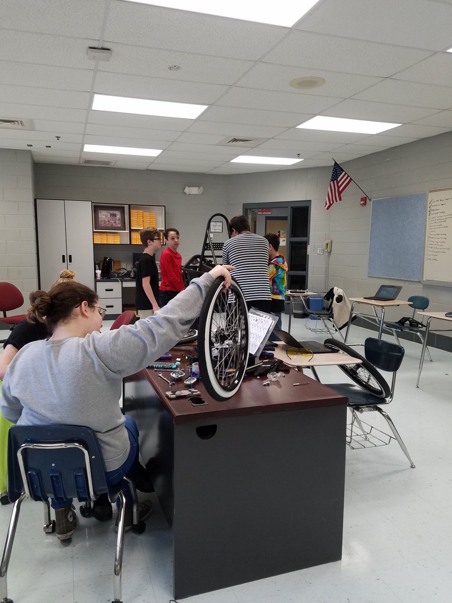 MvmsGreenPower's tweet image. We are working hard on a Saturday morning @MeridianvilleMS