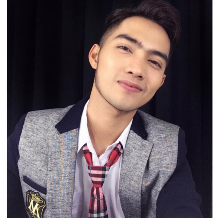 OMG! Kamu harus melihat ini. #BIGOLIVE.  
bigo.tv/sid/2119193147…