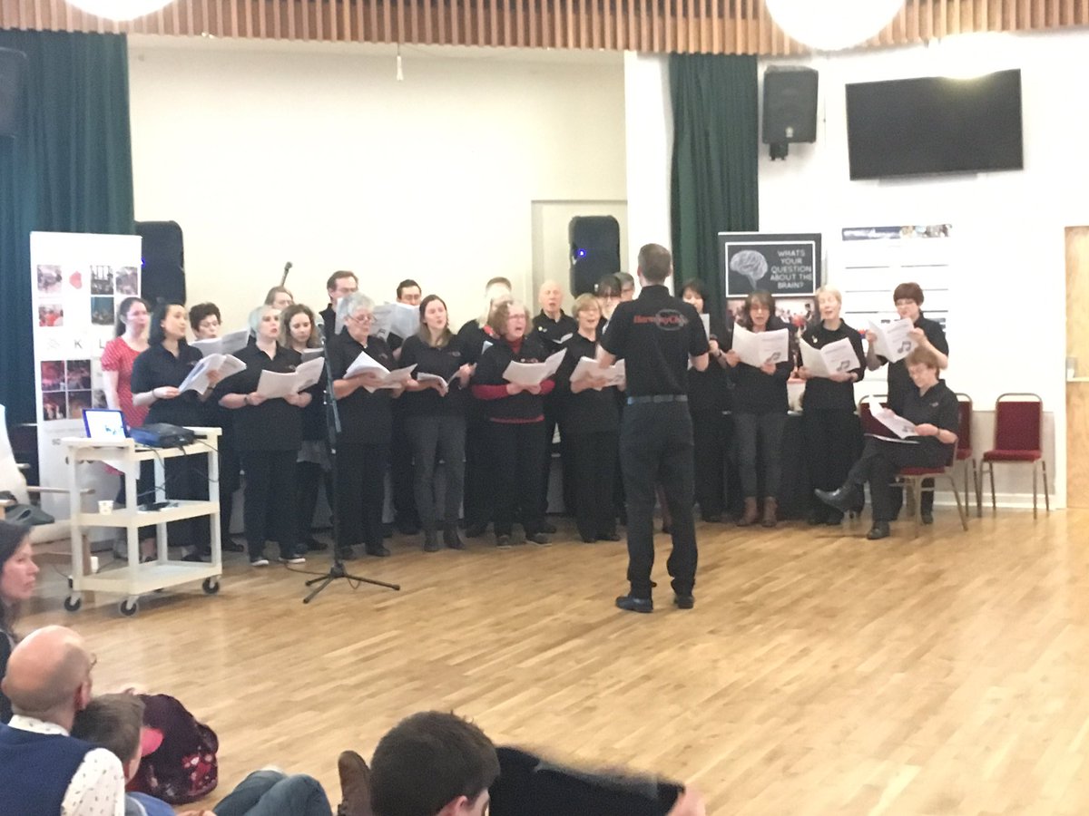 Katey_W's tweet photo. Inspirational afternoon dancing, listening to poetry & singing, and learning about the brain through ceilidh. Amazing work of @fiddleBrain @ccace @HarmonyChoirEDI #resilience4life https://t.co/M3goO6g7AV