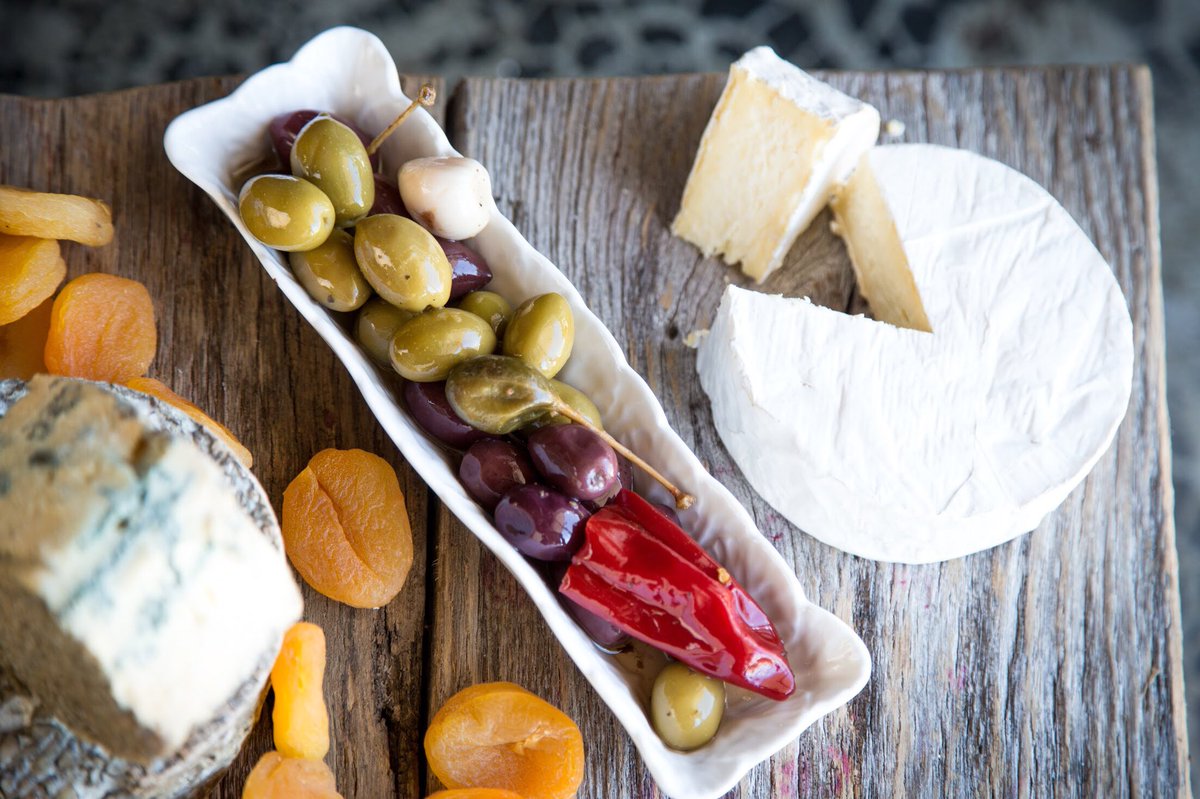 CalyRoad_Cheese's tweet photo. Itโs a cheese kind of Saturday - Come by the store today until 1:00 pm. CalyRoad is located at 225 Hilderbrand Dr, Sandy Springs - just north off 285 & Roswell Road ๐ง๐ง #Atlanta #shoppingsaturday #SandySprings #cheeselover #cheese #gettingreadyforaparty https://t.co/89auLZKfYF