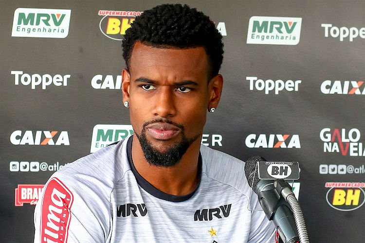 Na segunda temporada pelo Atlético, Felipe Santana espera chance e se diz 'climatizado' dlvr.it/QDsrlZ