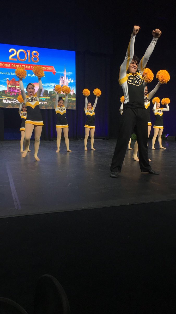 UDAnews's tweet photo. Junior Varsity pom semi-finals ending on a strong note with these powerful performances! #UDAnationals https://t.co/CDYV6A7Med