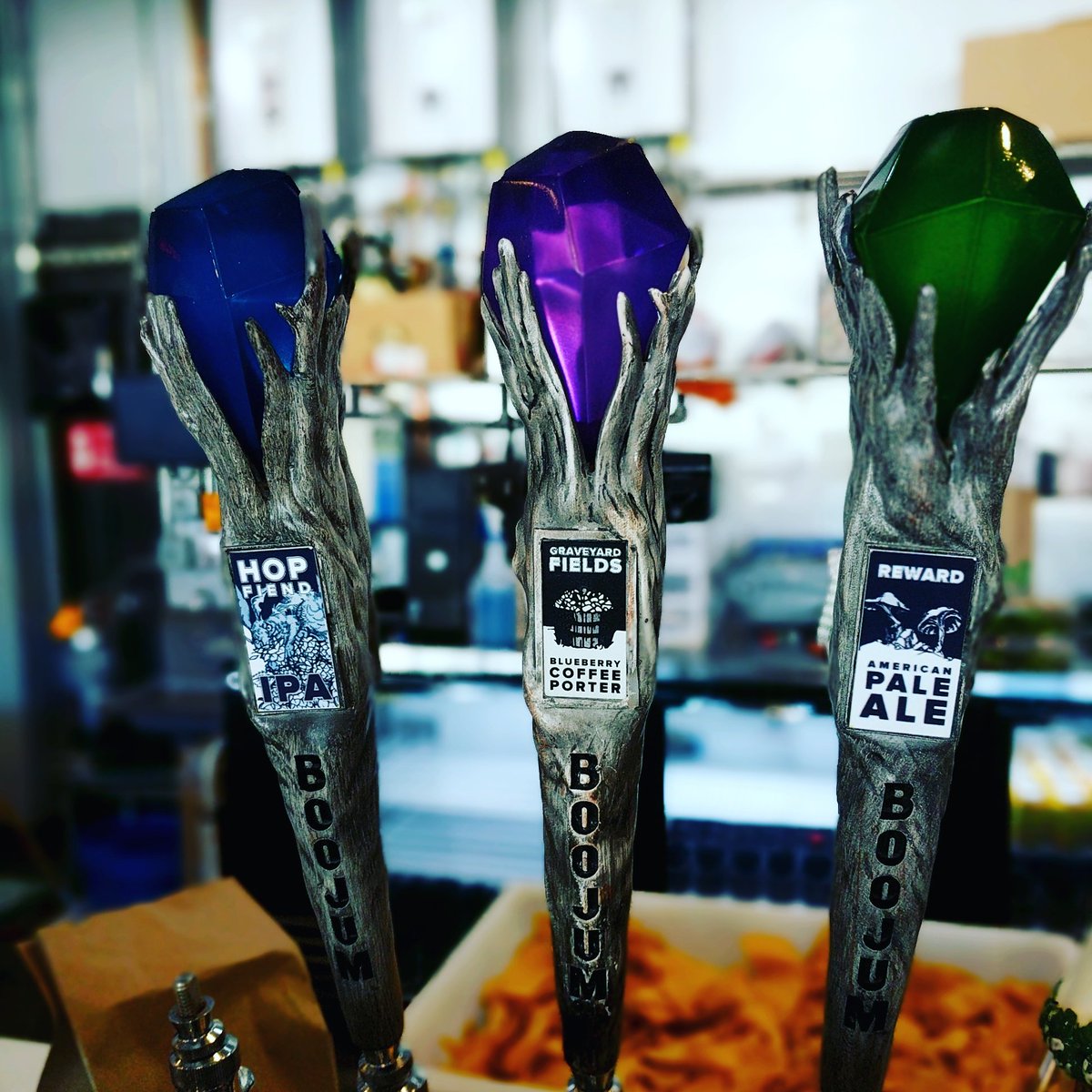 NEOBURRITOAVL's tweet photo. We here at Neo are super excited to announce Boojum Brewing Company as our Brewery of the Month for February! Come check out the great selection we have on tap and pick up free Boojum merch all month! @BoojumBeer #avl #avlbeer #avleats https://t.co/4scDWEaUIO