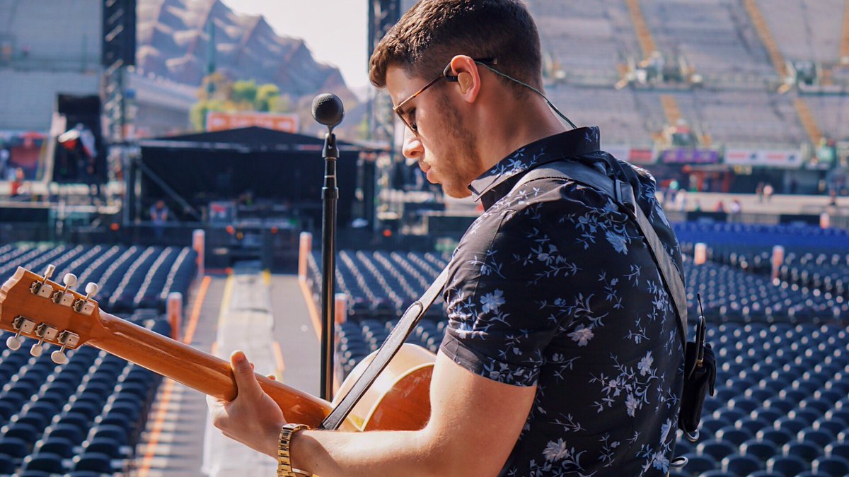 Nick Jonas tweet media