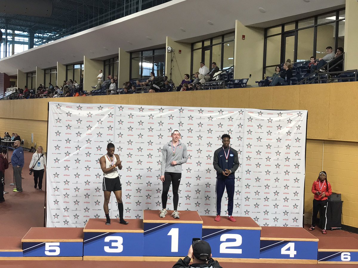 robertmiskelley's tweet photo. We spelling champion today from the Crossplex  - JAKE DIGGS - for he is your STATE CHAMPION!! #workethic @diggs_jake @HuskyHoDown https://t.co/3dqzSd8P9a