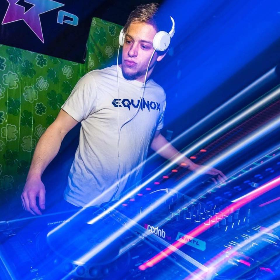 happyjaycanada's tweet photo. Pumped for tonight's LIVE Block Party with DJ mixes from @JLRAUDIO & #cellrevival Tune in 11pm ET 102.9 FM #stouffville and https://t.co/w8sruCppGu https://t.co/v2OxD9Ww3K