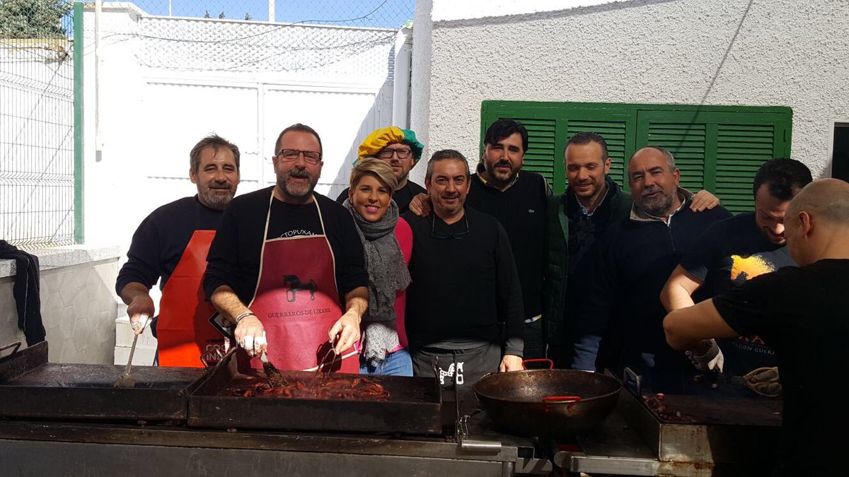 NoeliaArroyoHer's tweet photo. Ambiente festero 🔝en la #pulpada de #GuerrerosDeUxama con amigos de @CyR_Cartagena en un año tan especial como es el de su declaración turística internacional. Nuestras tradiciones se mantienen vivas todos los días. Enhorabuena por la excelente organización! https://t.co/jcrQMHzZwB