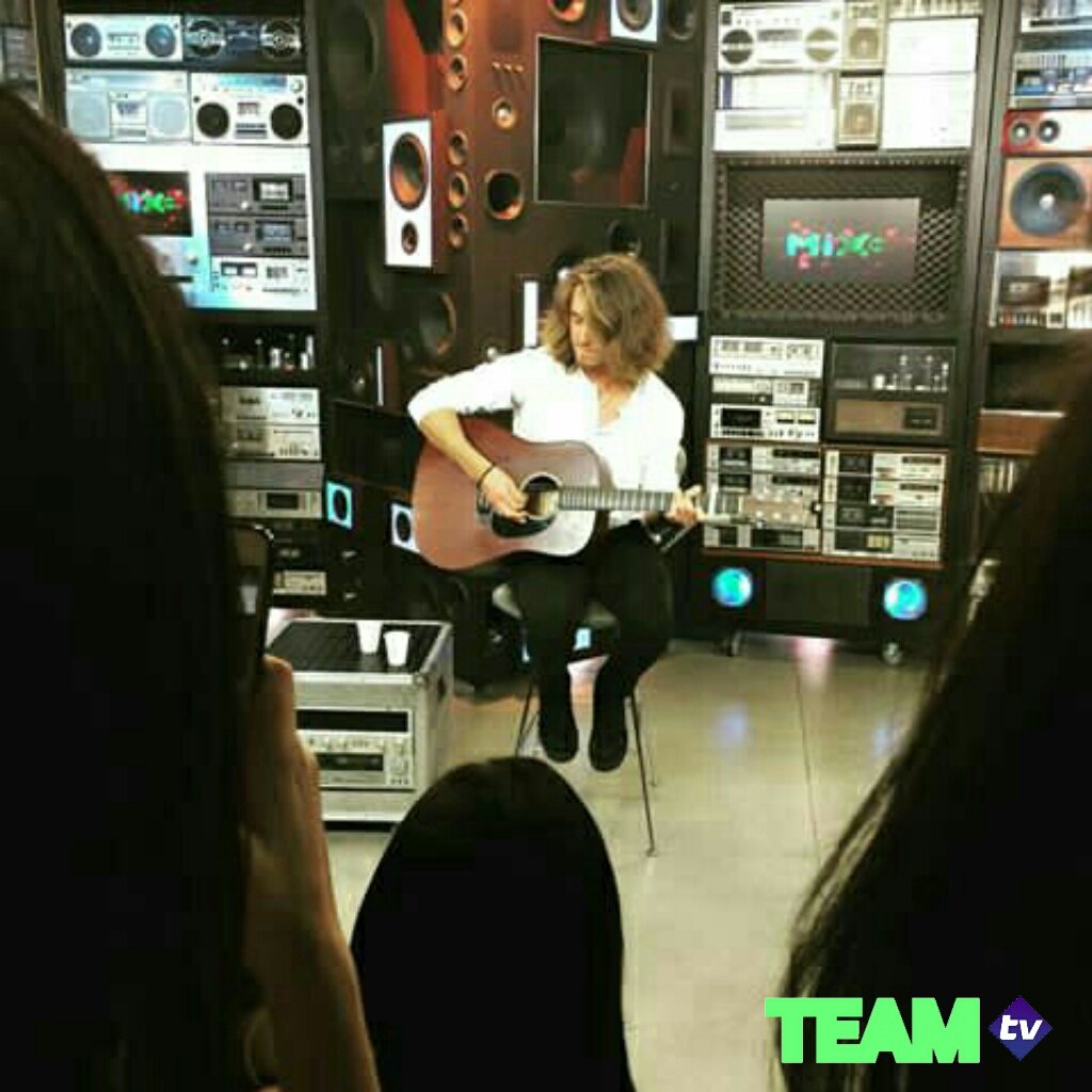 Ultima foto postada no perfil do Instagram da <a href="/Mix_Tv/">Mix TV Oficial</a> no dia (24/05/2017).

(<a href="/instamixtv/">jdisxfcd</a> - Chegou o grande dia do pocket show da promoção do <a href="/vitorkley/">Vitor Kley</a>!)
#MixTV #TeamTV #YeeahTV