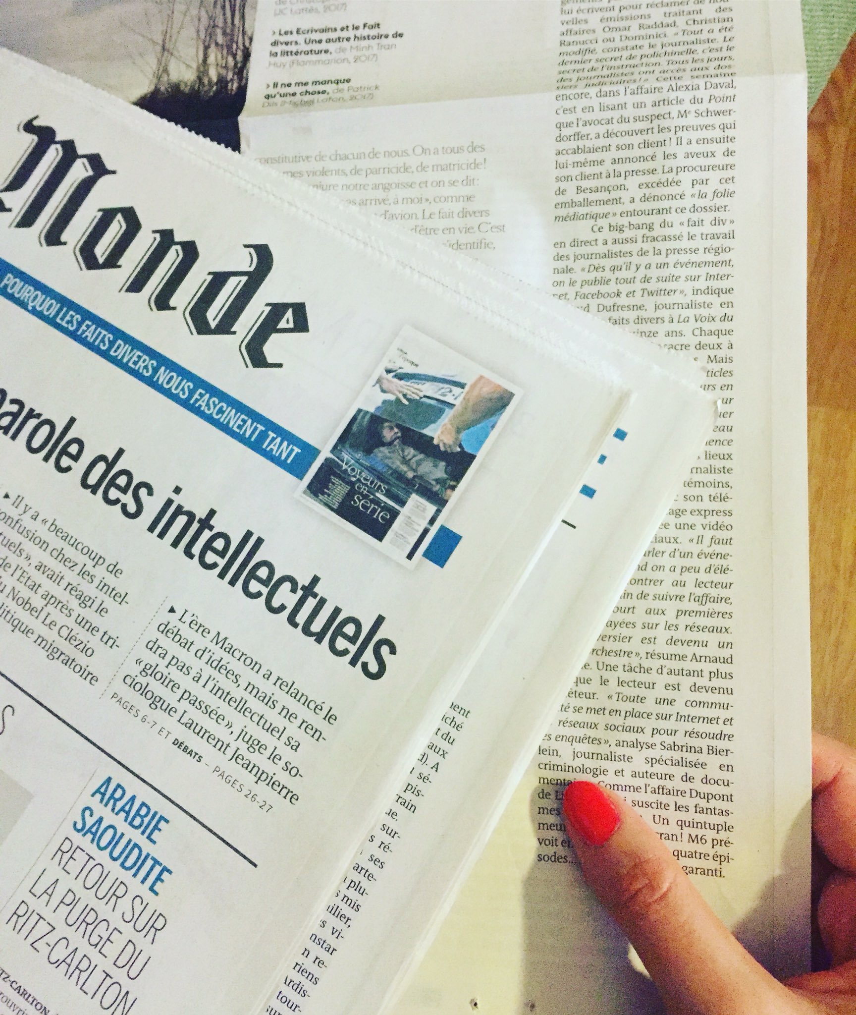 Sabrina Bierlein On Twitter At Lemondefr Consacre Une Double - 