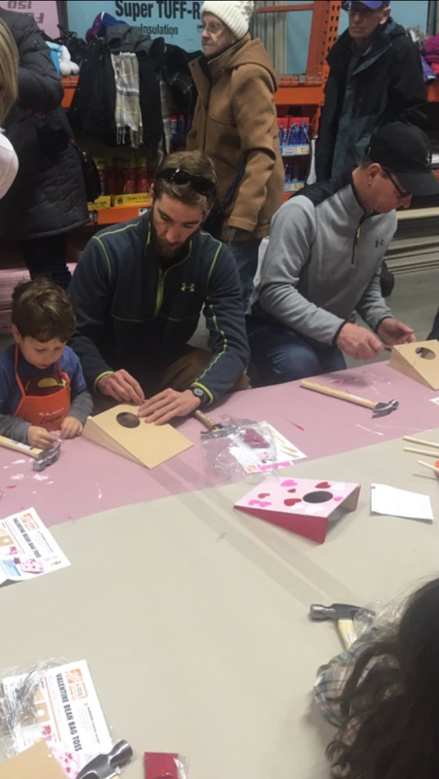 dansami2709's tweet photo. @Akitaville2 @nlr0501 @TriolaJoe @patlee08724 @TimJacobs23HD @jon_bodi1 #str912 Valentine’s Day  ❤️Bean Bag Toss - kids workshop https://t.co/OHQ0mD0QTs