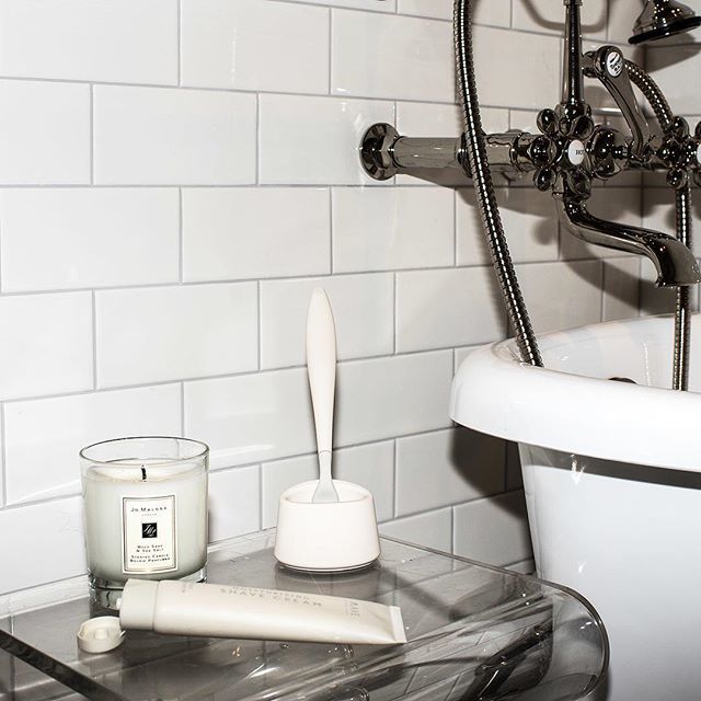 MAVENewYork's tweet photo. Only 2 days left to enter the @godownthefoxhole giveaway! Head to their insta and find the #mavenewyork photo! #elevateyourshave https://t.co/hTgb2nhtoV https://t.co/6pXopXaiy4