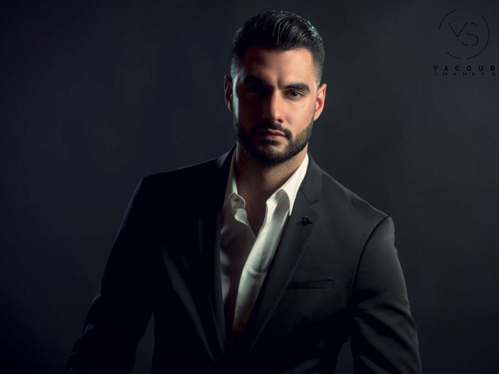 Yacoub_Shaheen's tweet photo. يسعد مساكم يا غاليين ❤️

"ليست قيمة الإنسان بما يبلغ إليه بل بما يتوق للبلوغ إليه "
#جبران_خليل_جبران

#محبوب_العرب #يعقوب_شاهين
#ArabIdol #Yacoub_Shaheen https://t.co/qh7nqnRGlh