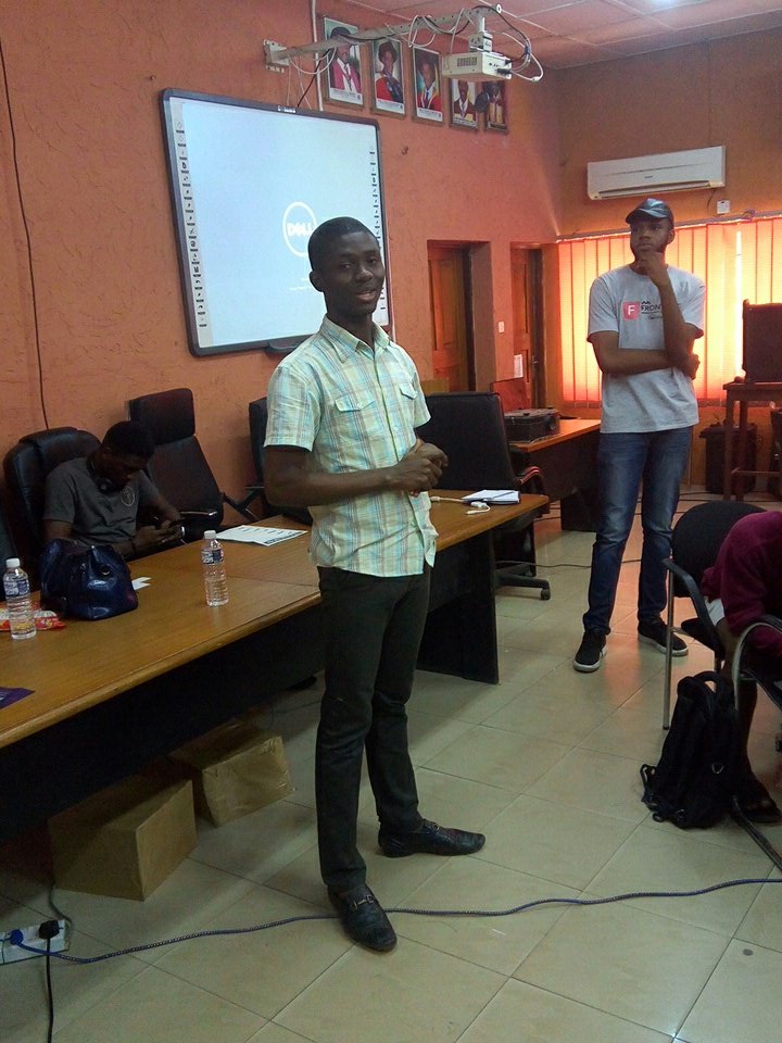 forloopAfrica's tweet photo. Today @ #forLoopUnilagHackoka . Team Apex #Pitch an Event App that gives you feedback on your event even without internet https://t.co/tMj2scVaQk