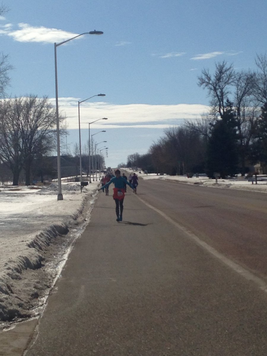 buckadams14's tweet photo. All the runners at the #frostbite4 in beresford sd https://t.co/yakxbhjb4o