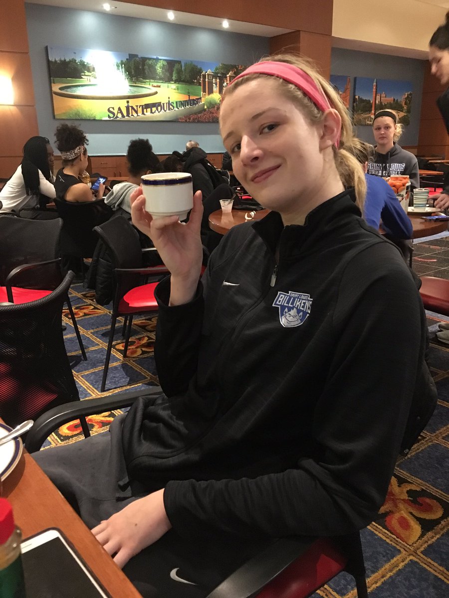 LifeofJen_10's tweet photo. This is like a handle-less mug https://t.co/8ihIuEzjtC