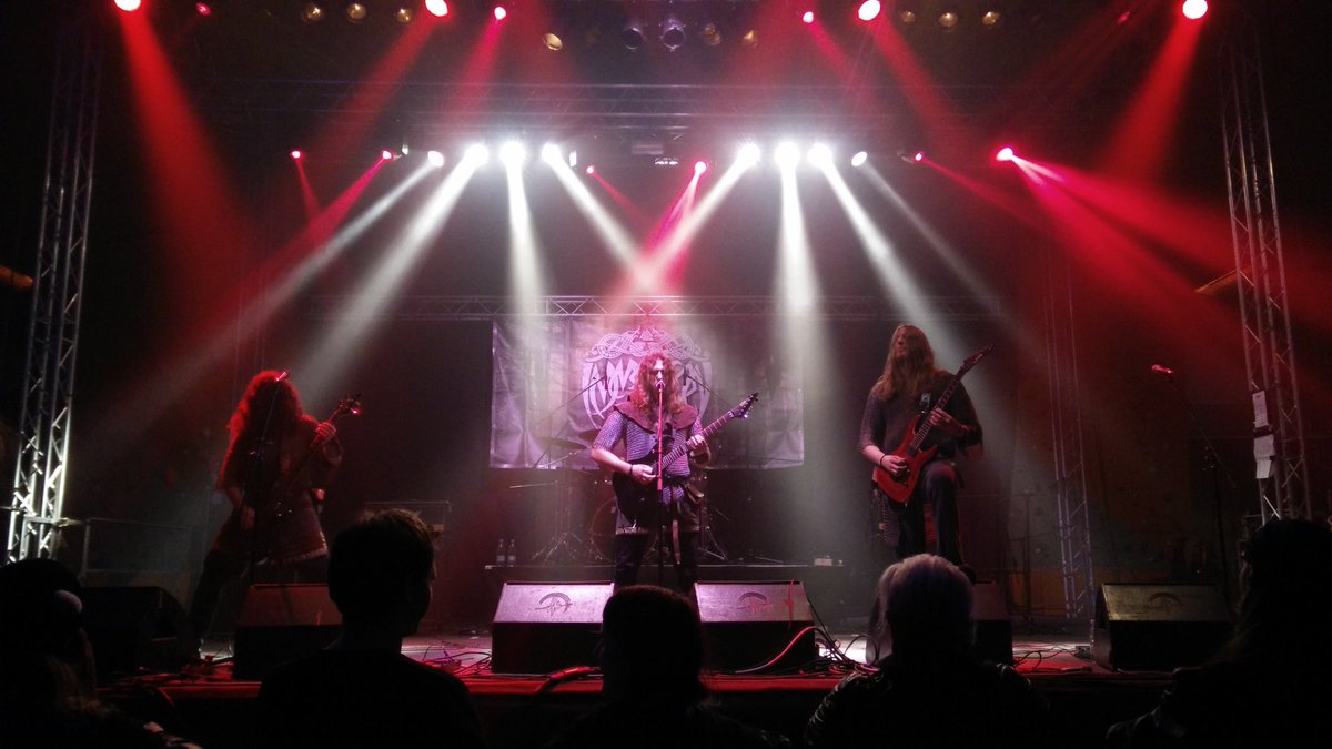 MartinaKenda's tweet photo. Čedni vitezi v verižnih srajcah #WinterDaysofMetal https://t.co/1hZBtNKrOH