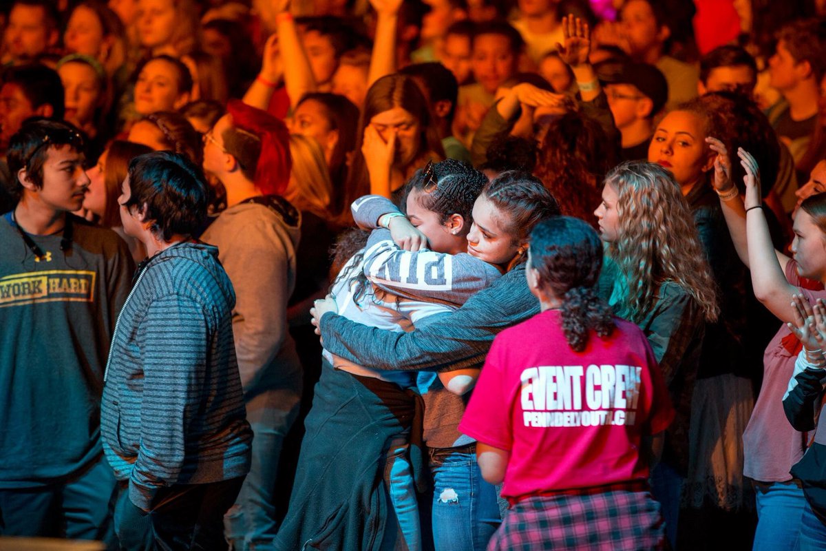 penndelyouth's tweet photo. What’s happening this year at Youth Convention? MORE of this! 
Powerful worship and time at the altar. 

Who__are__you___inviting? https://t.co/rI99XcMTOG