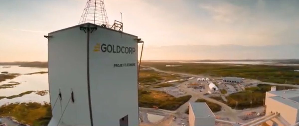GeostatsGuy's tweet photo. Check out this article on #ArtificailIntelligence applications in the #Mining Industry.  Subsurface exploration, autonomous machines (e.g. self-driving giant haul trucks), material sorting, optimized operations! https://t.co/JV0j0IGjOl https://t.co/wIYPe10Maq