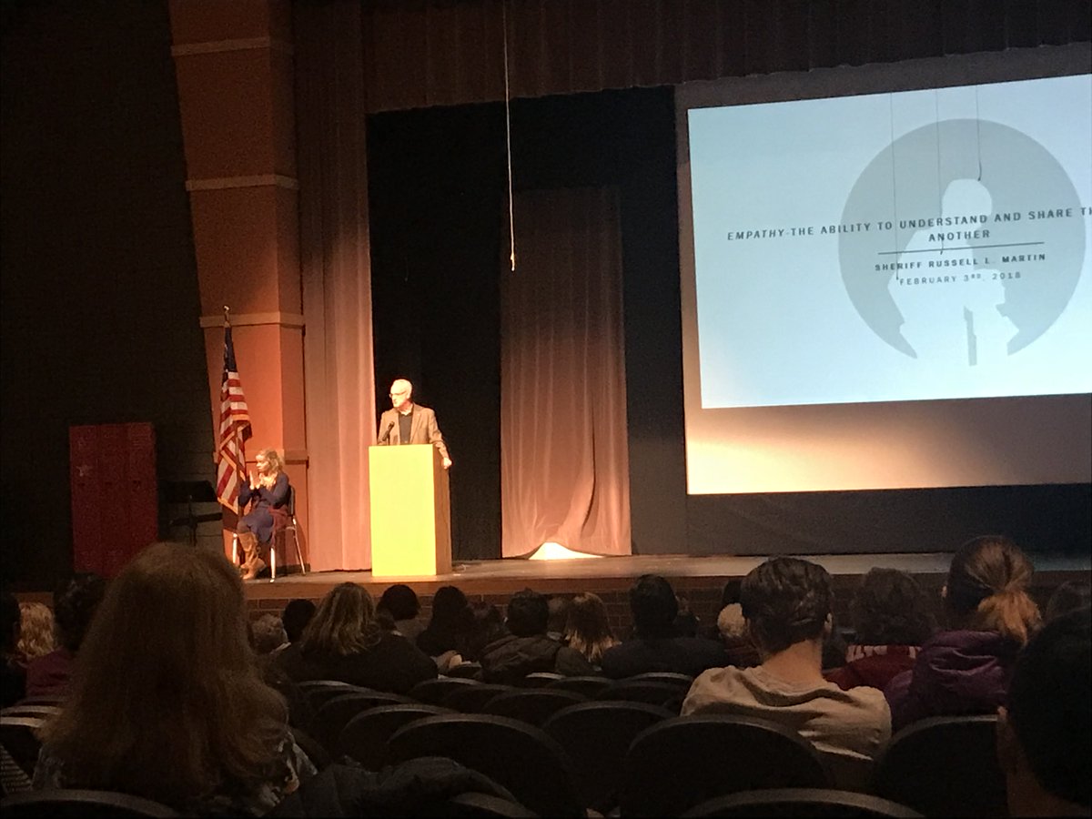 jdsrivastava's tweet photo. Keynote Sheriff Russel L Martin #onecomm18 https://t.co/TVMK07OSq3