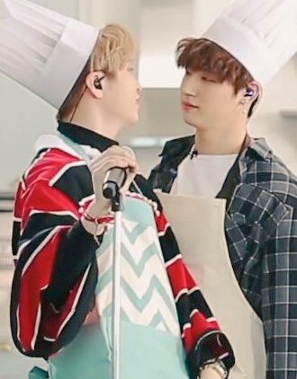 Bifern_fic's tweet photo. ที่มองหน้านี่อยากมีเรื่อง หรืออยากมีแฟน?  #TeamGOT7 #TwitterBestFandom #TeamGOT7 https://t.co/wJqaHQZZI2