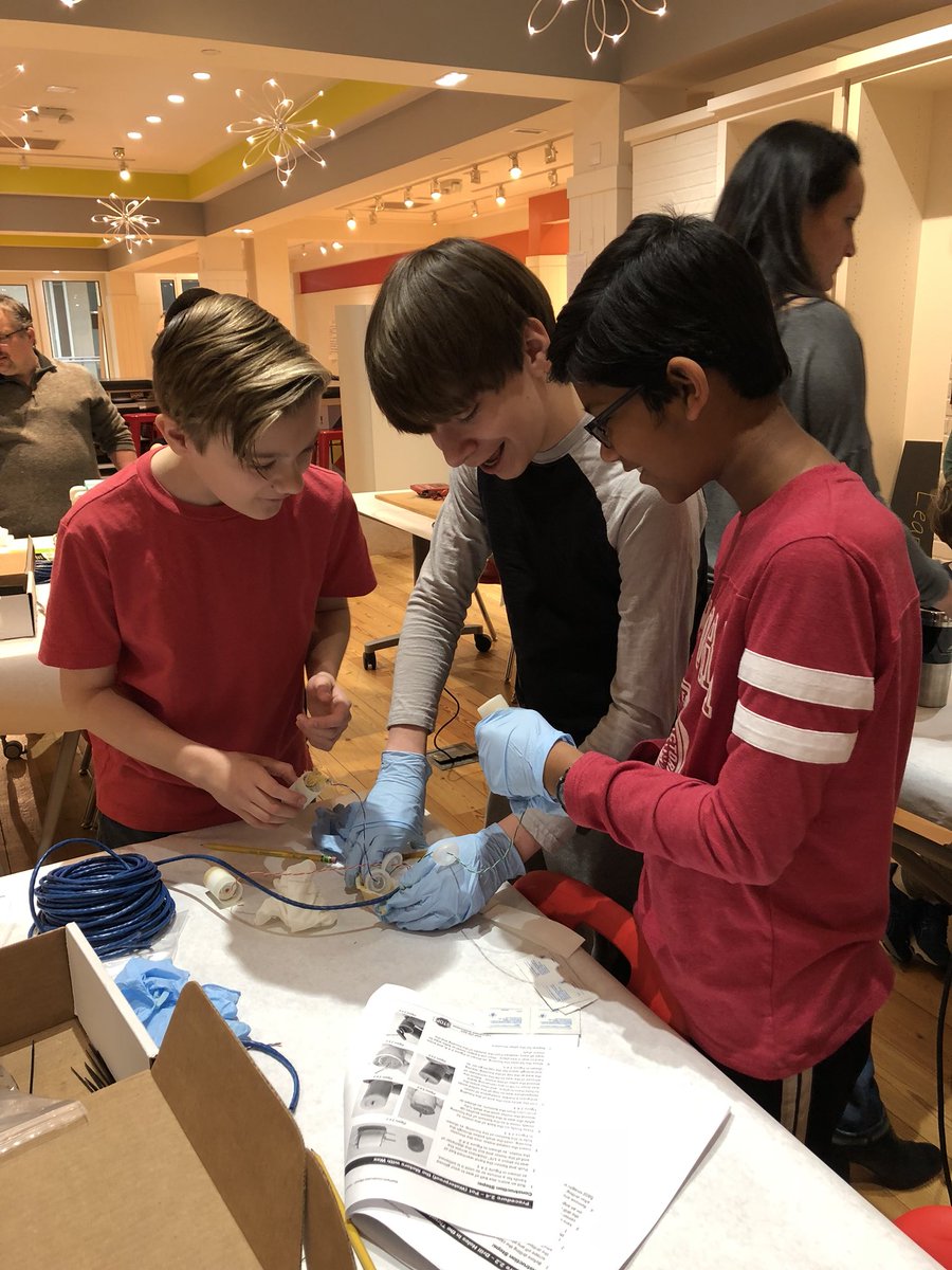SilverSteamTeam's tweet photo. Saturday planning for #seaperch. https://t.co/CjfKWKpUbN
