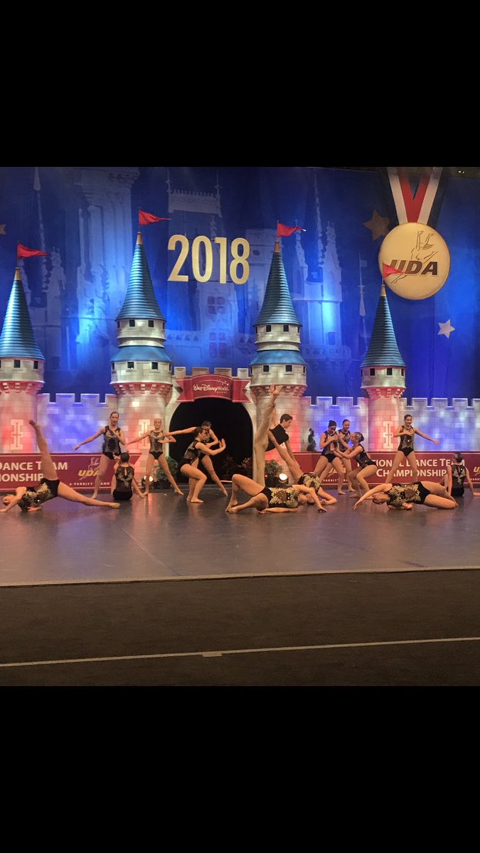 UDAnews's tweet photo. These amazing teams are kicking off the Medium Jazz division here in the HP Fieldhouse at #UDAnationals! ✨ https://t.co/Og9rlz8odt