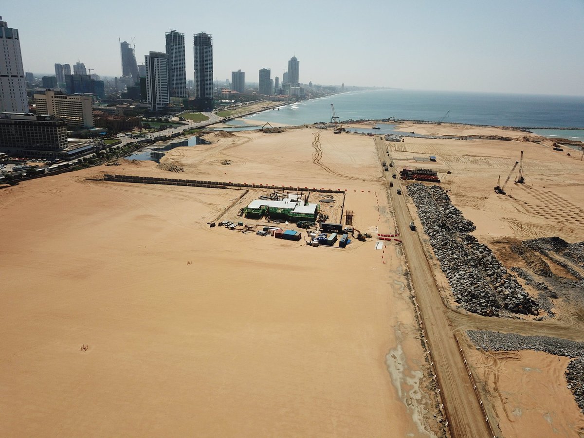 PortCityColombo's tweet photo. Sales gallery of Port City Colombo designed by world renown Sri Lankan born designer which currently under construction is seen in the middle https://t.co/QSHWF1LXVt