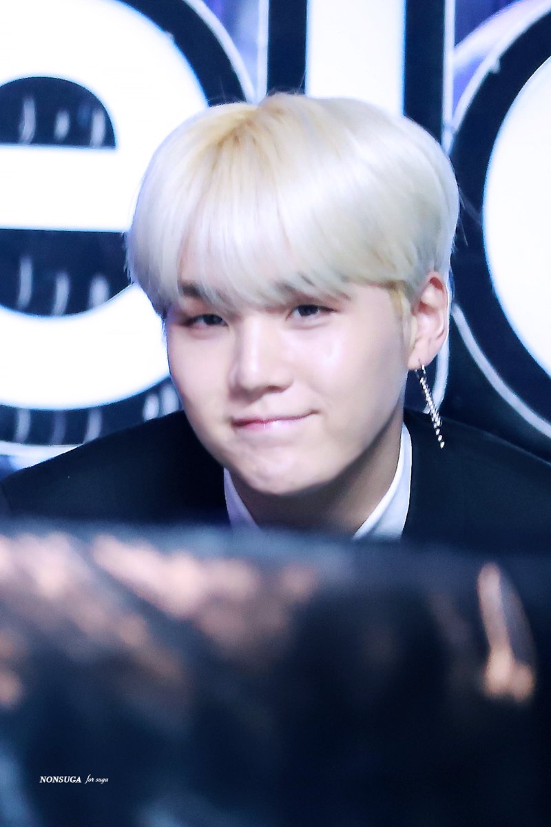 NONSUGA_39's tweet photo. 171202 멜론 MMA
#방탄소년단 #SUGA #슈가 #윤기  #iHeartAwards #BestFanArmy #BTSARMY https://t.co/qC03kKySvu