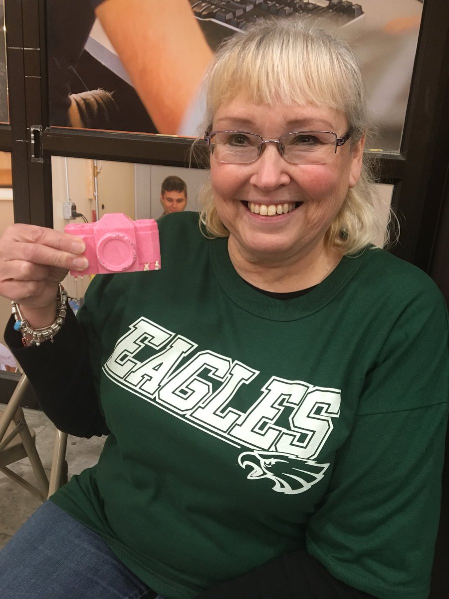 Free2bmeLisa's tweet photo. Shes found her Pink Chocolate Camera @yorkstudios.com https://t.co/lsQUvmQ2ii