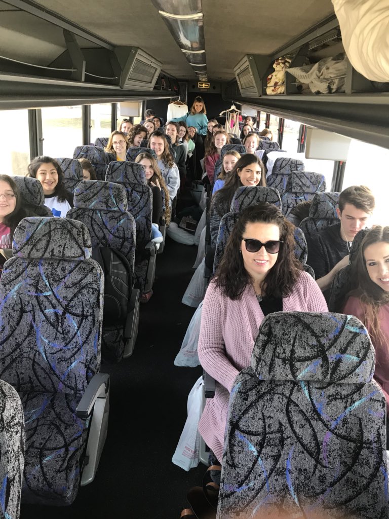 FHS_Connection's tweet image. Florence “Vivace” (women’s competition show choir) is headed to represent @fhsfalcons1 at the Albertville HS Diamond Classic tonight! #gofalcons @FHS_Connection @FlorenceK12
