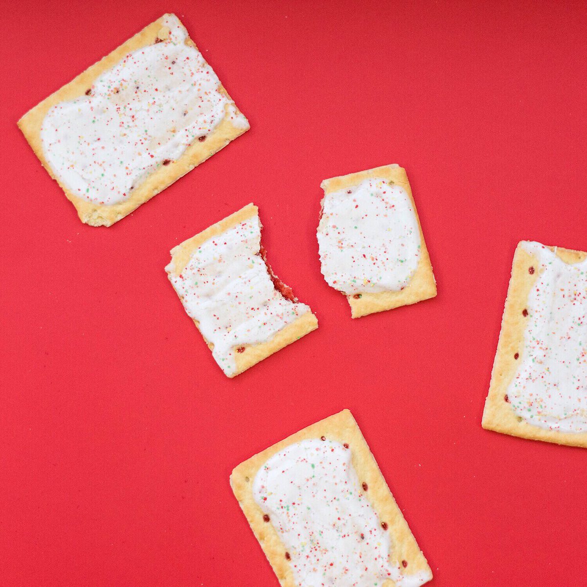 FunnelCakeExp's tweet image. Be sure to try our Deep-Fried #PopTarts this month! Crispy on the outside with that sweet jelly filling on the inside! 🍓#FebruaryFeature #GoodEats