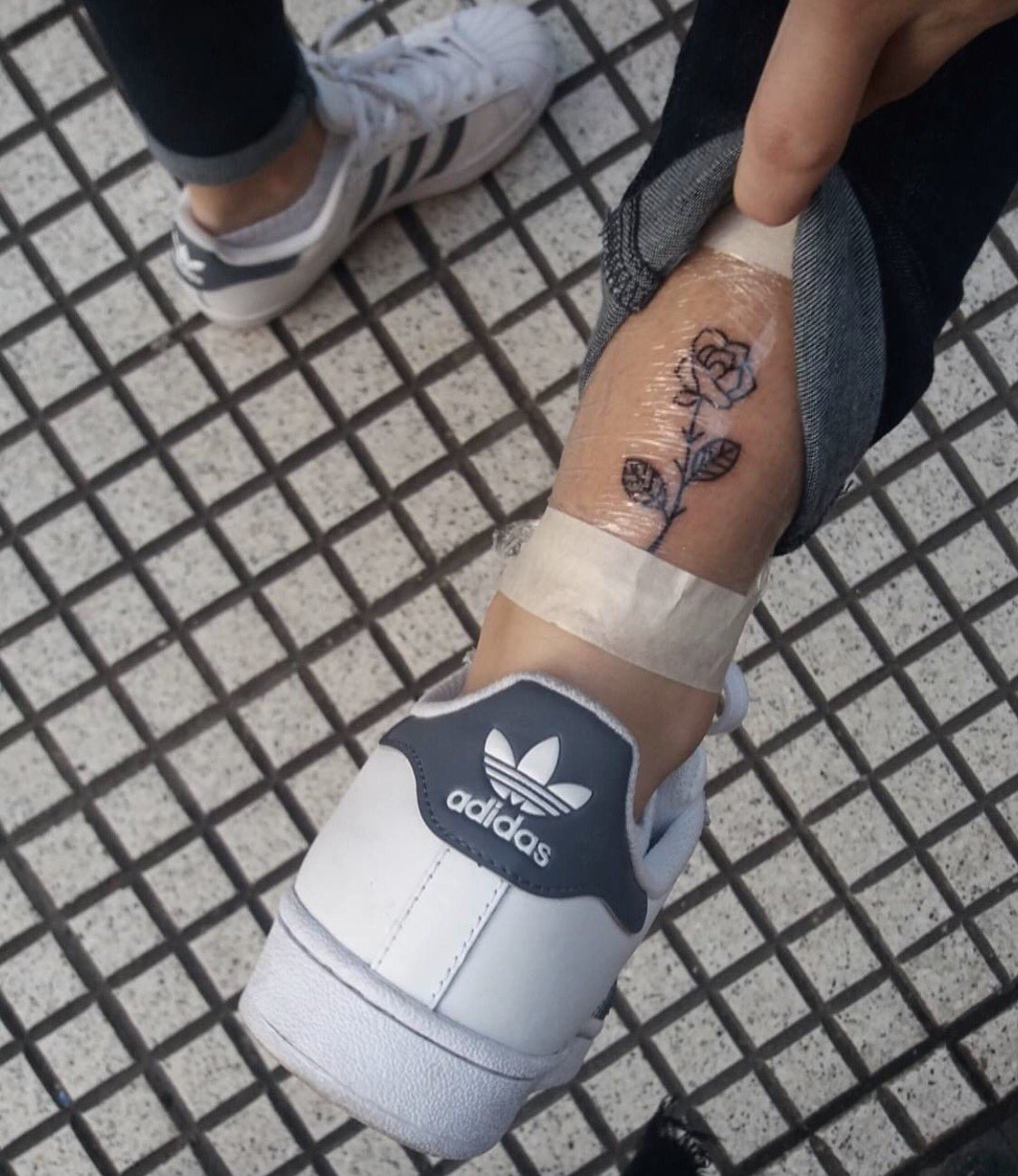 Adidas superstar lineas online rosas