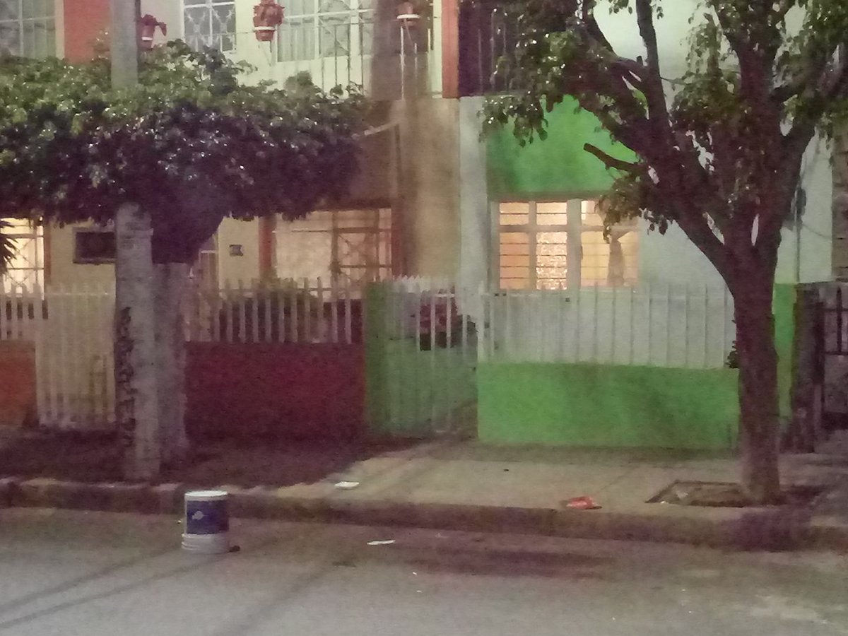 andociegon's tweet image. Calle Felix Palavicini 720 entre Obreros de Cananea-Calle Rafael Vega Sanchez vecina agresiva sigue adueñandose la via publica @InspZapopan