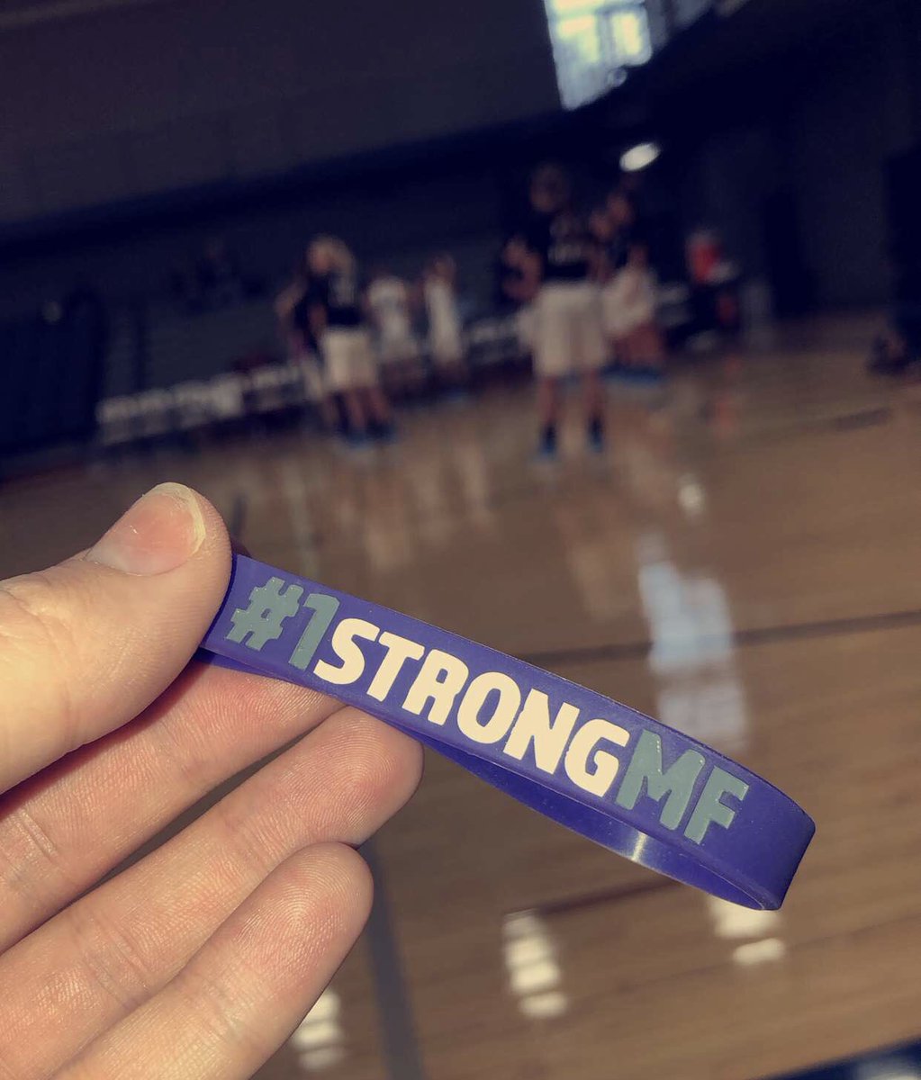 FightingBeeBand's tweet photo. #1StrongMF @SAUWBB https://t.co/noxaJjN26K
