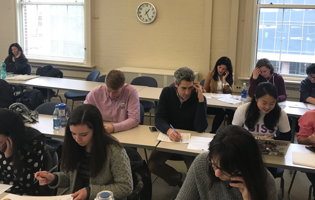 mcrallie's tweet photo. Oh hello voters in IL. You might get a voicemail from @danielbiss today. #Biss2018 https://t.co/w4iTGITbTb